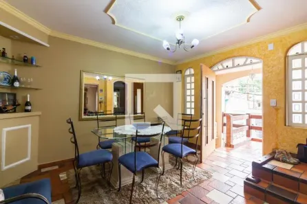 Casa com 3 Quartos à venda, 200m² no km 18, Osasco