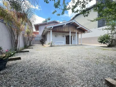 Imóvel Comercial com 4 Quartos para alugar, 180m² no Itoupava Seca, Blumenau