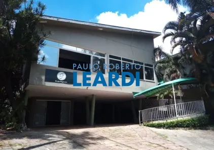 Sobrado com 4 Quartos para alugar, 480m² no Pacaembu, São Paulo