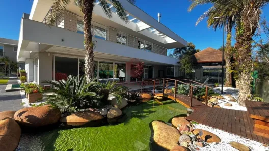 Casa de Condomínio com 27 Quartos à venda, 2480m² no Jurerê Internacional, Florianópolis