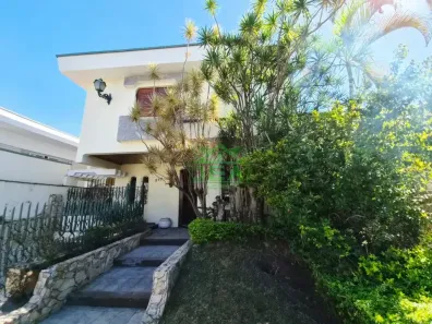 Casa com 3 Quartos para alugar, 497m² no Alto da Lapa, São Paulo