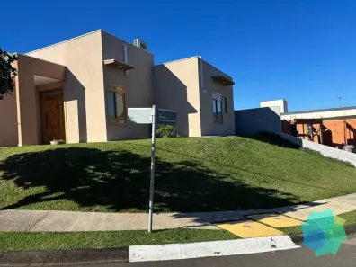 Casa com 3 Quartos à venda, 183m² no Jardim Celani, Salto