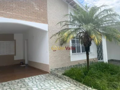 Casa com 5 Quartos à venda, 195m² no Jardim Independência, Taubaté