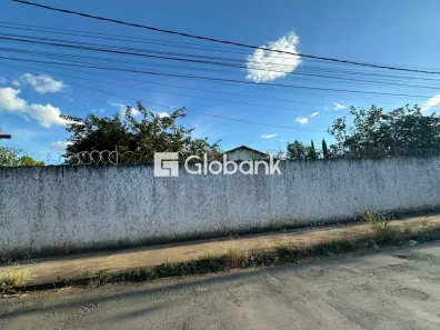 Lote/Terreno à venda, 270m² no Morada do Sol, Montes Claros