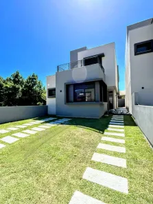 Casa com 3 Quartos à venda, 152m² no Panoramico, Garopaba