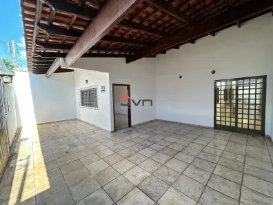 Imóvel Comercial com 4 Quartos para alugar, 227m² no Tibery, Uberlândia