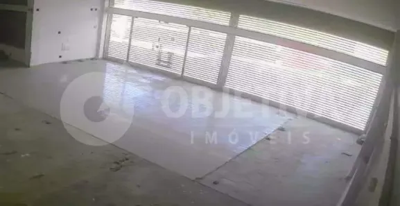 Ponto Comercial à venda, 400m² no Saraiva, Uberlândia