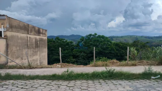 Lote/Terreno à venda, 360m² no Jardim Serrano, São Lourenço