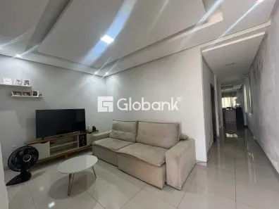 Imóvel Comercial com 3 Quartos à venda, 200m² no Vila Telma, Montes Claros
