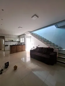 Sobrado com 3 Quartos à venda, 200m² no Coroado, Manaus