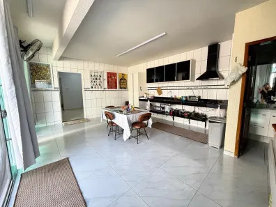 Casa de Condomínio com 5 Quartos à venda, 260m² no Parque Verde, Belém