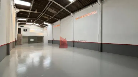 Galpão/Depósito/Armazém para alugar, 450m² no São João, Itajaí