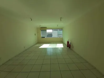 Sala Comercial para alugar, 35m² no Vila Rezende, Piracicaba