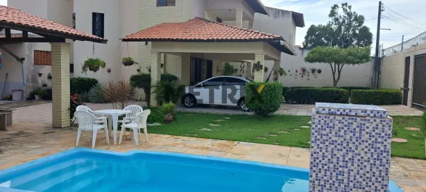 Casa com 4 Quartos à venda, 370m² no Cambeba, Fortaleza
