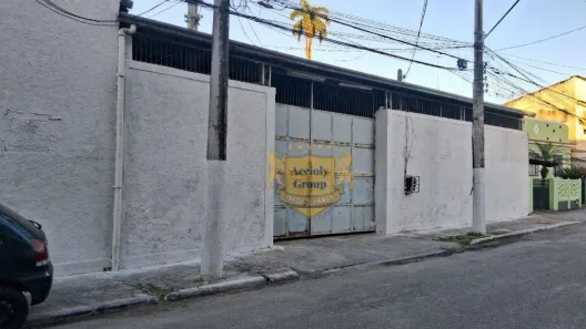 Galpão/Depósito/Armazém para alugar, 950m² no Barreto, Niterói
