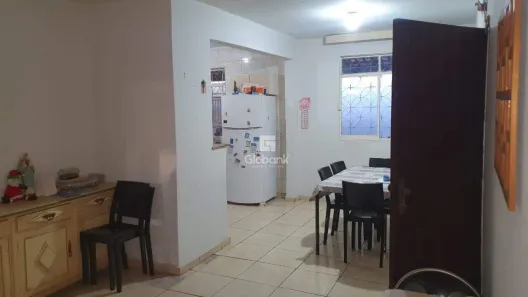 Casa com 5 Quartos à venda, 250m² no Morada do Parque, Montes Claros