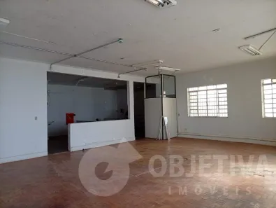 Ponto Comercial para alugar, 200m² no Nossa Senhora Aparecida, Uberlândia