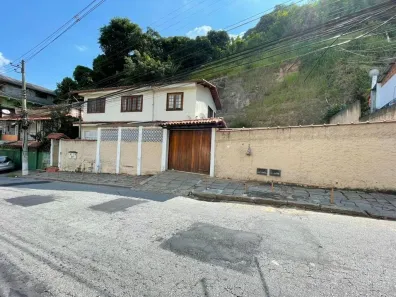 Casa com 3 Quartos à venda, 160m² no Corrêas, Petrópolis