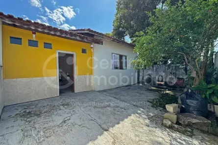 Casa com 3 Quartos à venda, 166m² no Vila Romar, Peruíbe