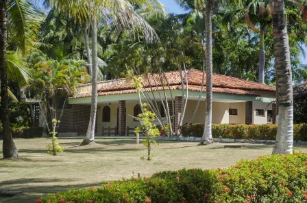 Fazenda/Sítio com 4 Quartos à venda, 300m² no Coqueiros de Arembepe (Abrantes), Camaçari
