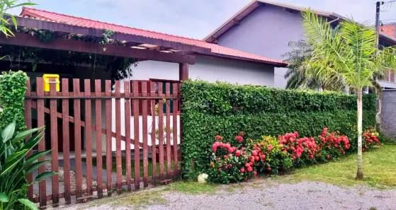 Casa com 4 Quartos à venda, 145m² no Morro das Pedras, Florianópolis