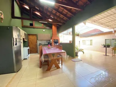 Casa com 3 Quartos à venda, 360m² no Califórnia, Londrina