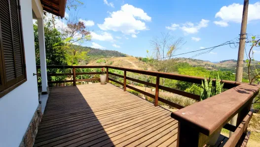 Fazenda/Sítio com 3 Quartos à venda, 1741m² no , Simão Pereira
