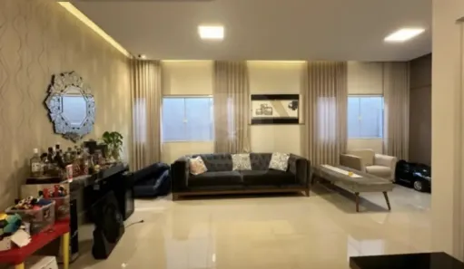 Casa com 3 Quartos à venda, 290m² no Jardim Karaíba, Uberlândia