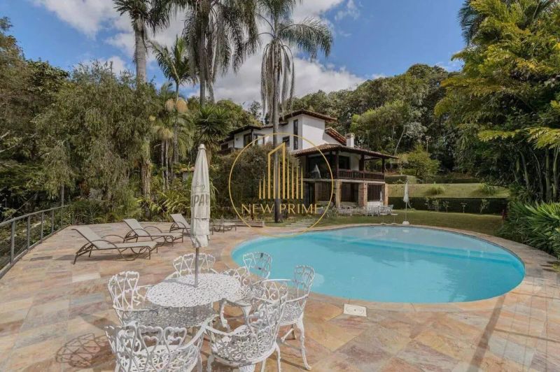 Casa com 5 quartos — Dom Cabral, Belo Horizonte