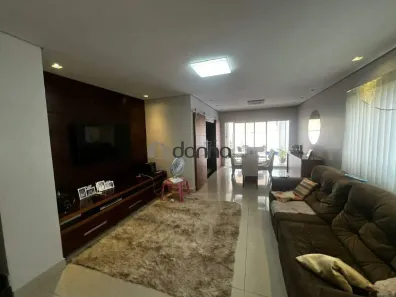 Casa com 4 Quartos à venda, 215m² no Jardim do Lago, Uberaba