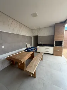 Casa com 3 Quartos para alugar, 165m² no Jardim das Oliveiras, Imperatriz
