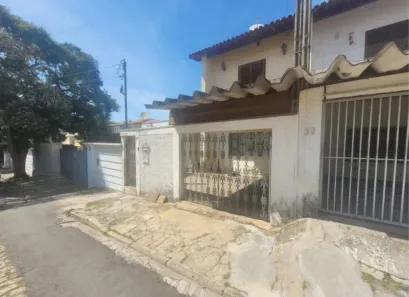 Casa com 2 Quartos à venda, 95m² no Vila Leis, Itu