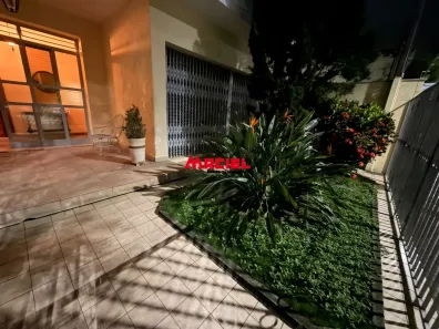 Casa com 3 Quartos à venda, 304m² no Vila Resende, Caçapava