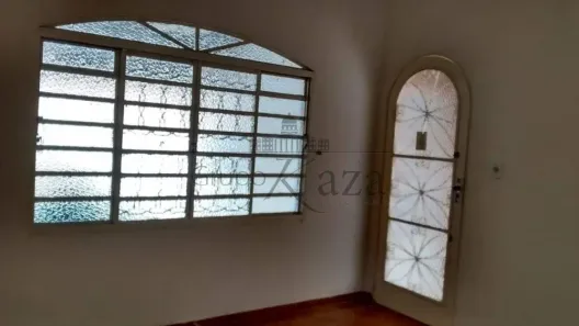 Casa com 2 Quartos à venda, 64m² no Centro, Jacareí