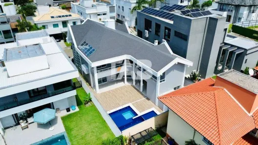 Casa de Condomínio com 5 Quartos à venda, 400m² no Ariribá, Balneário Camboriú