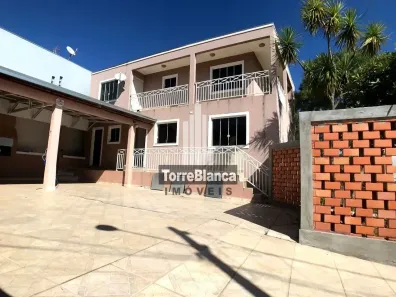 Sobrado com 6 Quartos à venda, 180m² no Uvaranas, Ponta Grossa