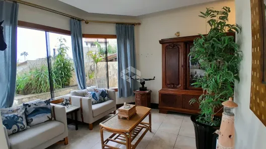 Casa com 4 Quartos à venda, 363m² no Sambaqui, Florianópolis