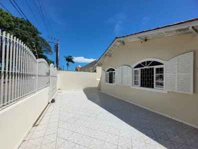 Casa com 3 Quartos à venda, 280m² no Capoeiras, Florianópolis