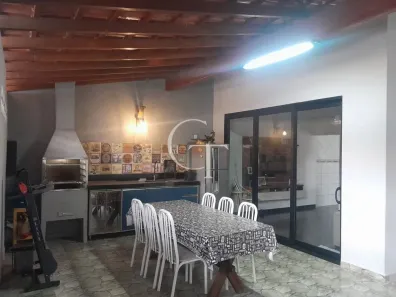 Casa com 2 Quartos à venda, 115m² no Jardim Santa Marta III, Salto