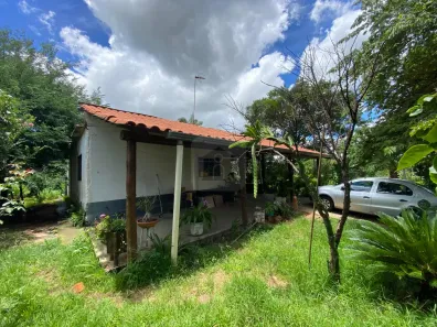 Fazenda/Sítio com 3 Quartos à venda, 100m² no Morada Nova, Uberlândia
