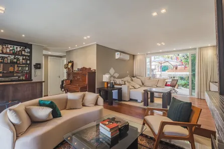 Casa com 3 Quartos à venda, 270m² no Boa Vista, Porto Alegre
