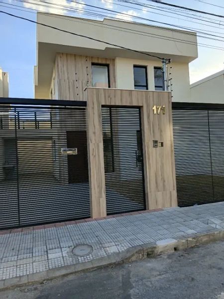 Casa com 3 quartos — Planalto, Belo Horizonte