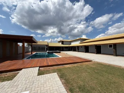 Fazenda/Sítio com 4 Quartos à venda, 1000m² no , Mairinque