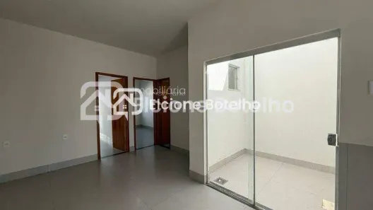 Casa com 2 Quartos à venda, 87m² no Shopping Park, Uberlândia