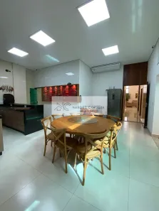 Casa com 4 Quartos à venda, 430m² no Jardim Presidente, Londrina