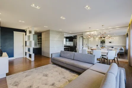 Apartamento com 3 Quartos para alugar, 138m² no Rio Branco, Porto Alegre
