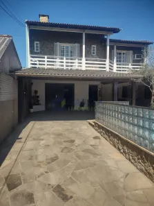 Casa com 3 Quartos à venda, 240m² no Santa Rosa de Lima, Porto Alegre