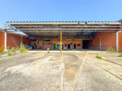 Galpão/Depósito/Armazém à venda, 750m² no São Geraldo, Porto Alegre