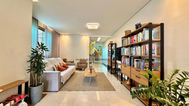 Casa com 3 quartos — Planalto, Belo Horizonte