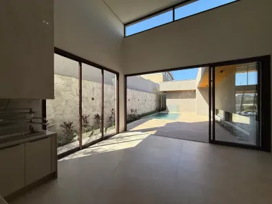 Casa de Condomínio com 4 Quartos à venda, 308m² no Jardins Itália, Goiânia